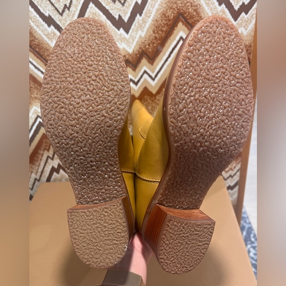 BRAND NEW Frye Camryn Genuine Leather Tall Pull On Campus Boots in Banana Size 8 - Picture 10 of 11